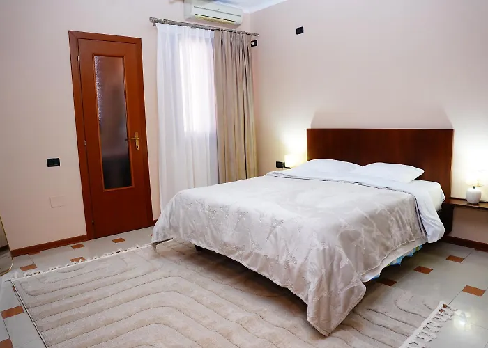 15 By Nam Nam 4* Tirana